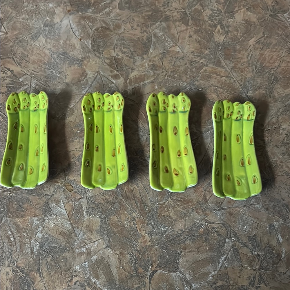 World Market Asparagus Glass Chop Stick Rest Set of Four